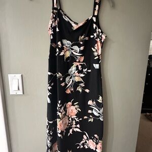 SHEIN Black Midi Sundress with Spaghetti Straps and V-Neck for Night Out